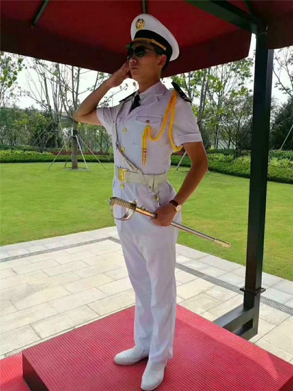 �T���L��